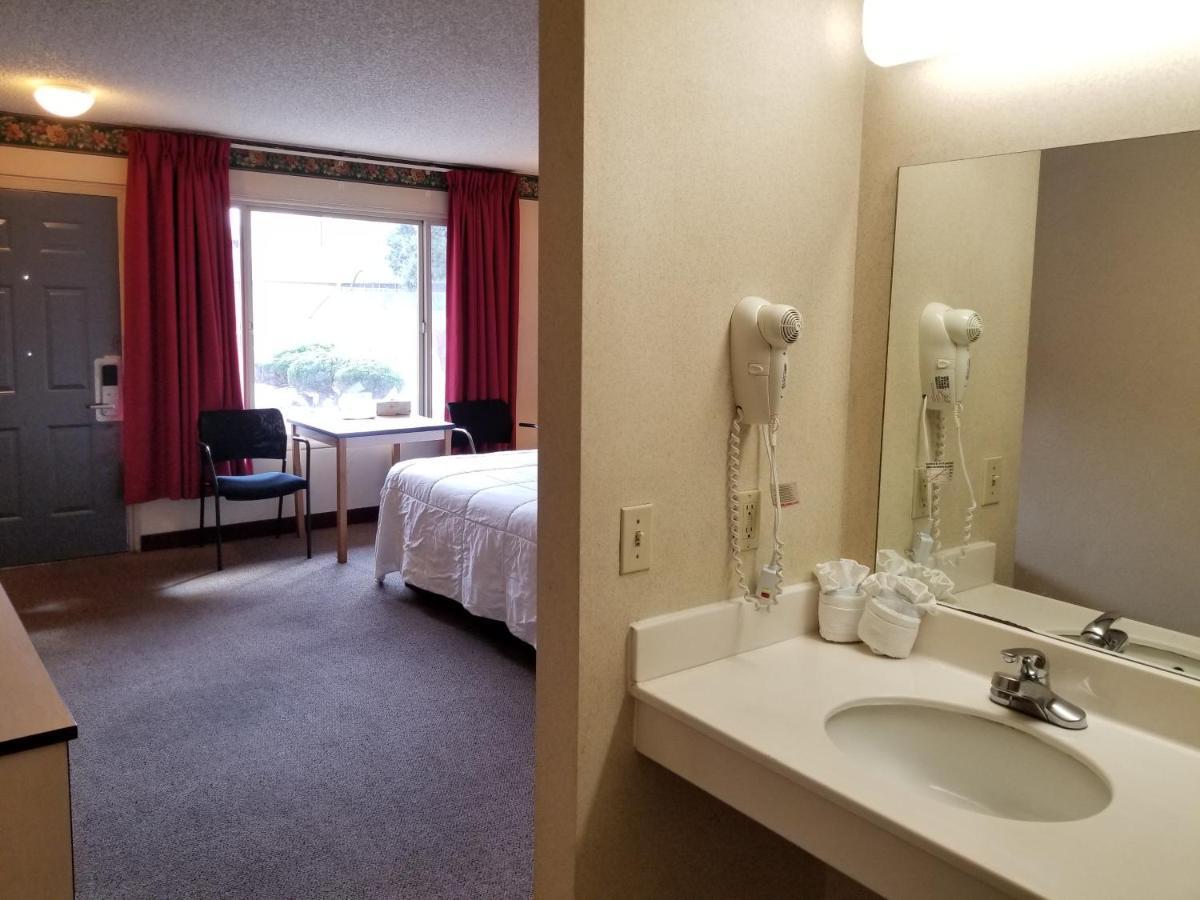 Travelstar Inn & Suites Colorado Springs Exteriér fotografie